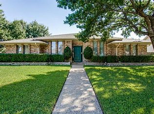 10136 Chisholm Trl, Dallas, TX 75243