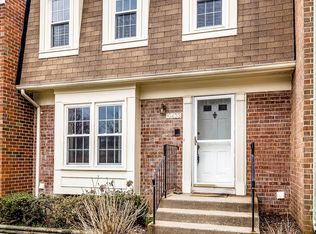 10433 Red Granite Ter, Oakton, VA 22124