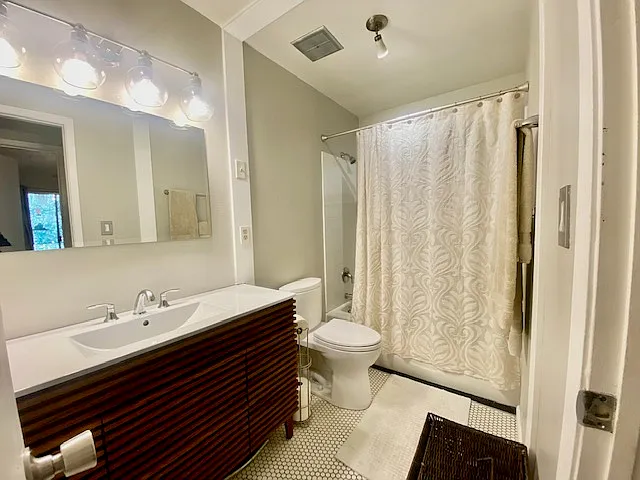 424 N Center St #311 — Photo 4