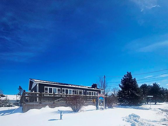 3rd image of 141 Main Road