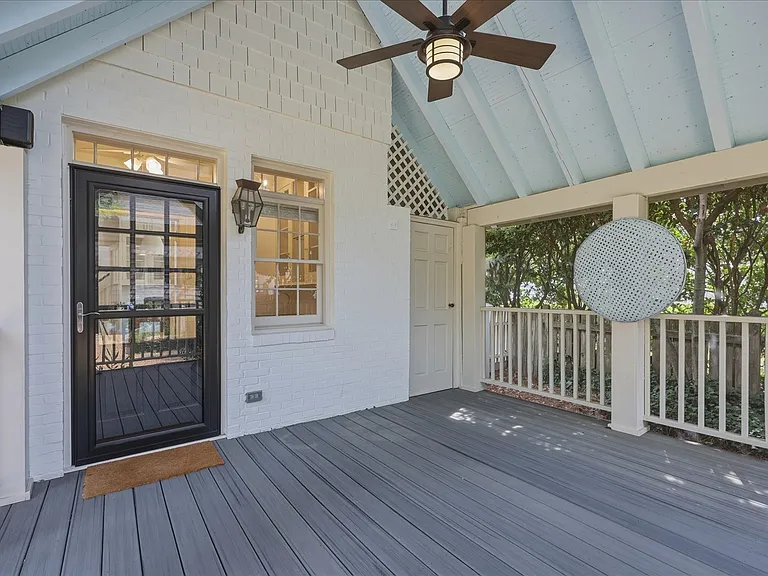 2318 Mimosa Pl — Photo 33