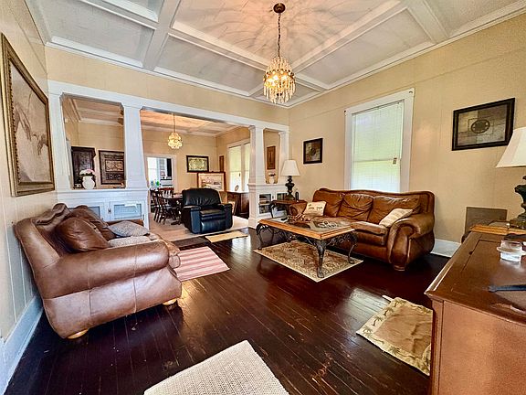 3rd image of 622 Pryce St
