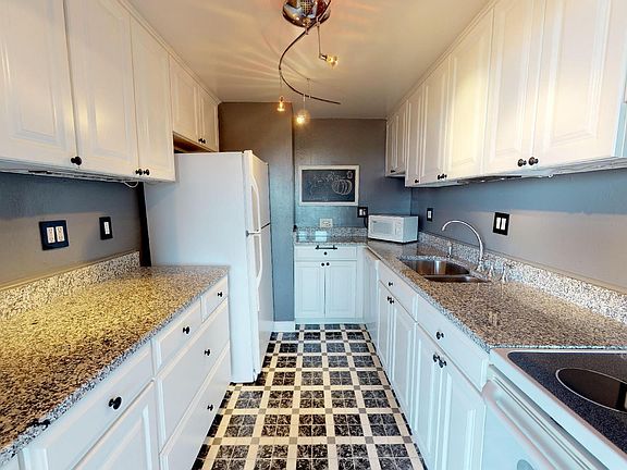2nd image of 2059 Huntington Ave APT 1614
