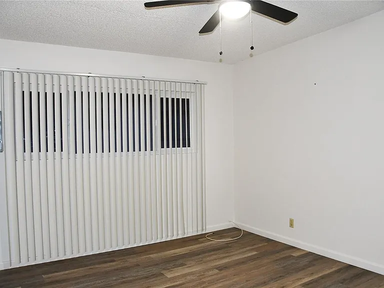 1637 W Malvern Ave #1637 — Photo 14