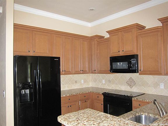 2nd image of 5213 SW 91st Dr #30
