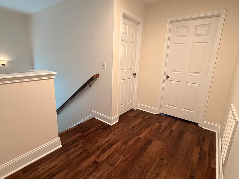 466 Carriage House Ln — Photo 19