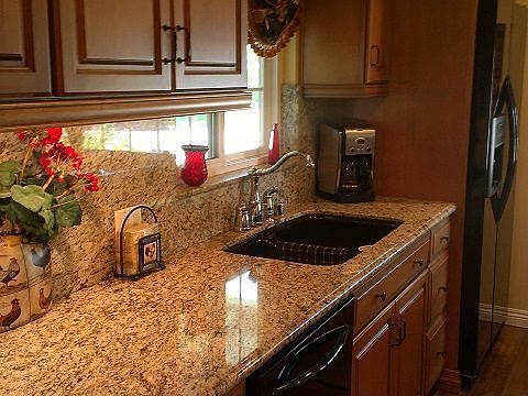 Remodele kitchen with granit