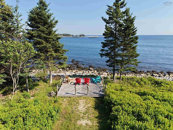 3rd image of 36 Saddle Island Rd