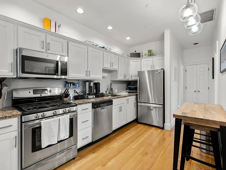 119 Dorchester St #7 — Photo 2