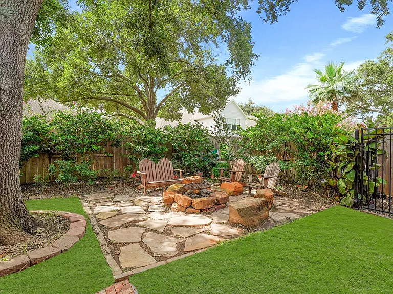 1207 Wildewood Ct — Photo 41