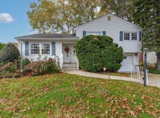 54 Russell Rd, Garden City, NY 11530
