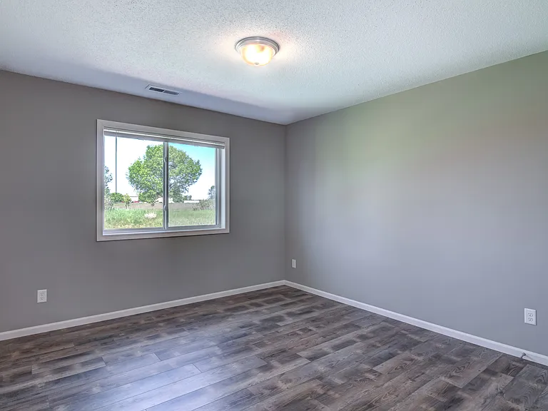 1657 Gunston Dr #B — Photo 13