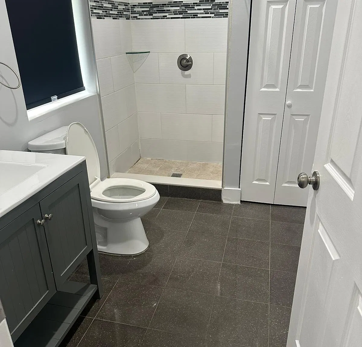 1 bed, 1100 sqft, $1,700 — Photo 3