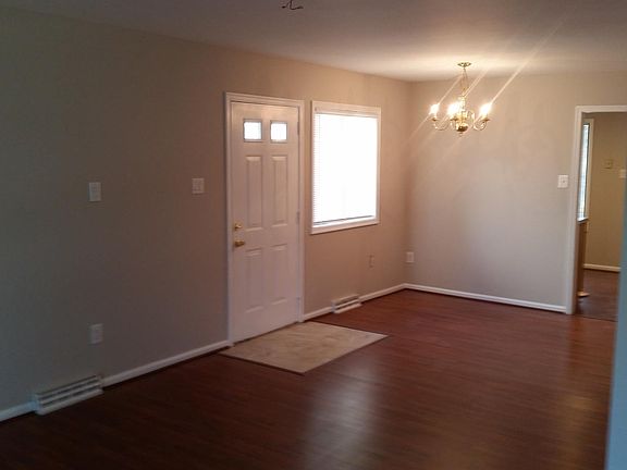 main entry/diningroom