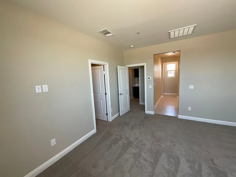 9281 Far Side Ave — Photo 31