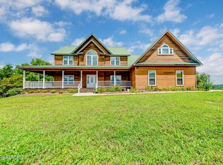 3125 Knob Creek Rd, Bybee, TN 37713