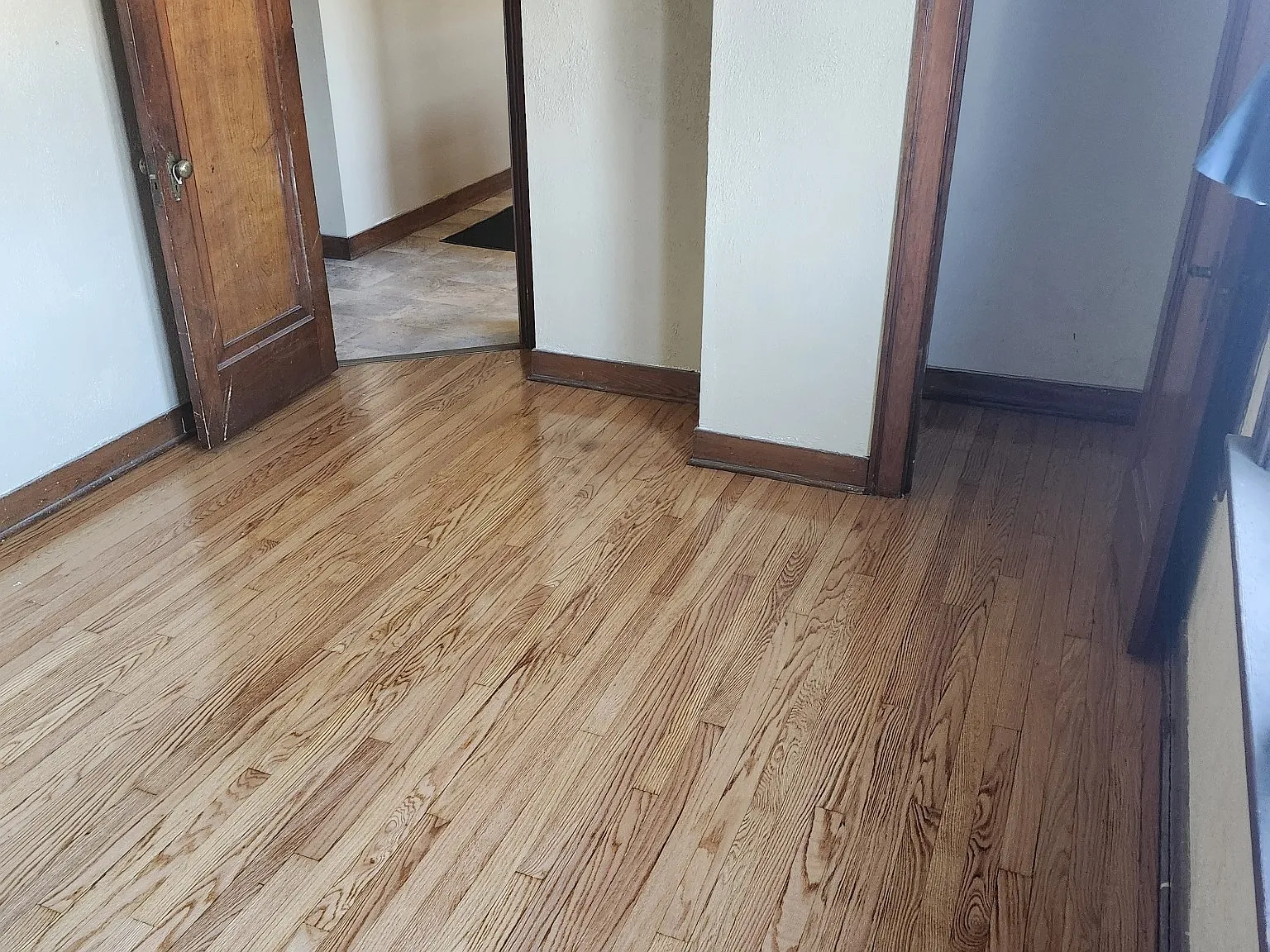 4249 Hohman Ave — Photo 2