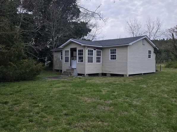 6321 Cherrydale Dr, Cape Charles, VA 23310