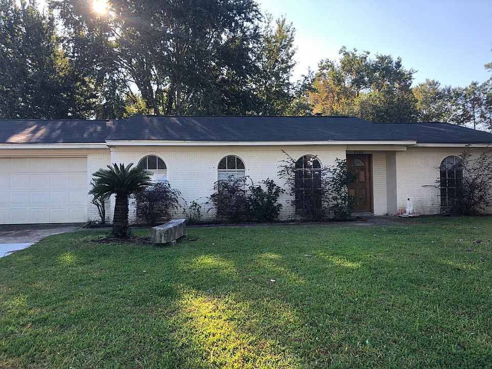 1st image of 3506 Parliament Dr