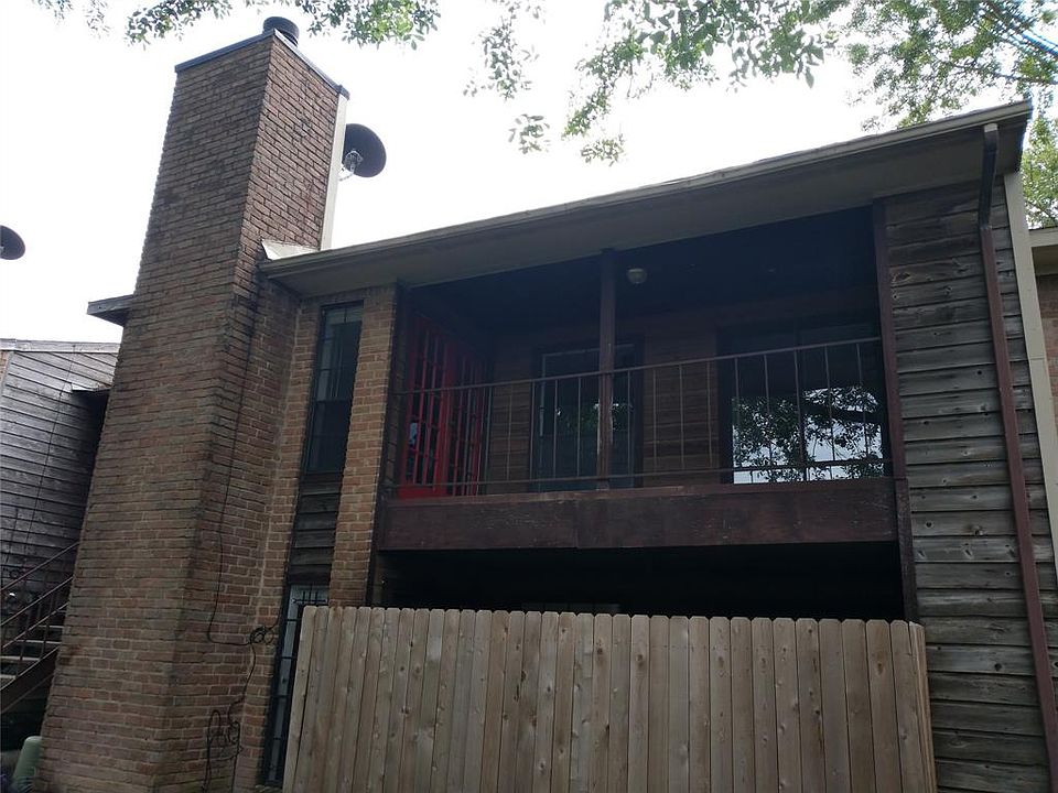 1st image of 10912 Gulf Fwy APT 14