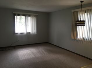 201 7th Ave SE UNIT B3, Rugby, ND 58368