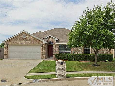 1st image of 6201 Skyway Ct