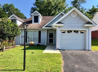 7241 Spring Lake Dr S, Mobile, AL 36695