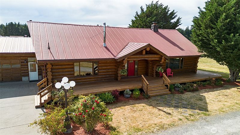 2nd image of 1231 Willeys Lake Rd