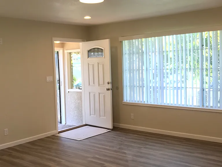 1454 Purdue Ct — Photo 6