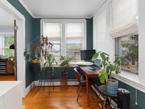 843 Hope St #2, Providence, RI 02906