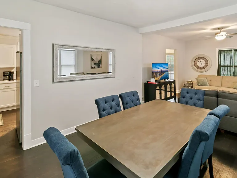 225 W Park Ave #1 — Photo 7
