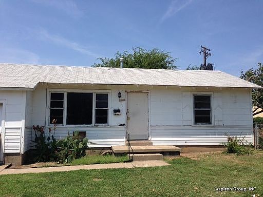 1st image of 1125 Locust Dr