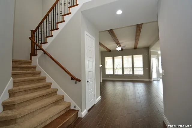 4 bed, 5.0 bath, 4955 sqft, $4,000 — Photo 2