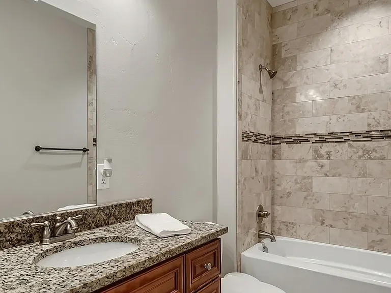 10555 Albion St — Photo 5