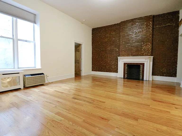 118 W 74th St #2B — Photo 4