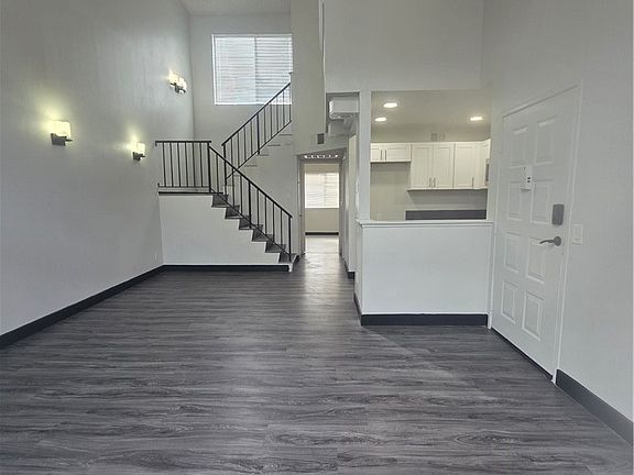 3rd image of 11150 Glenoaks Blvd Unit 104