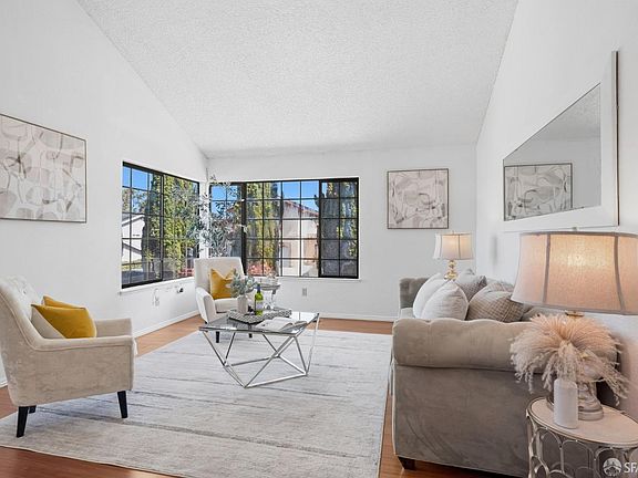 2nd image of 130 Cinnabar Way
