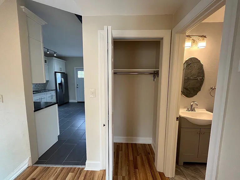 211 Amber St #2 — Photo 21
