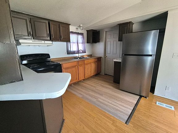 4th image of 129 Private Road 3376f