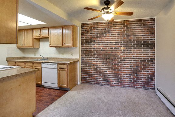 1 Bedroom Unit - Kitchen and Dining Area