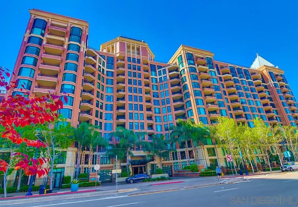 1st image of 500 W Harbor Dr Unit 709