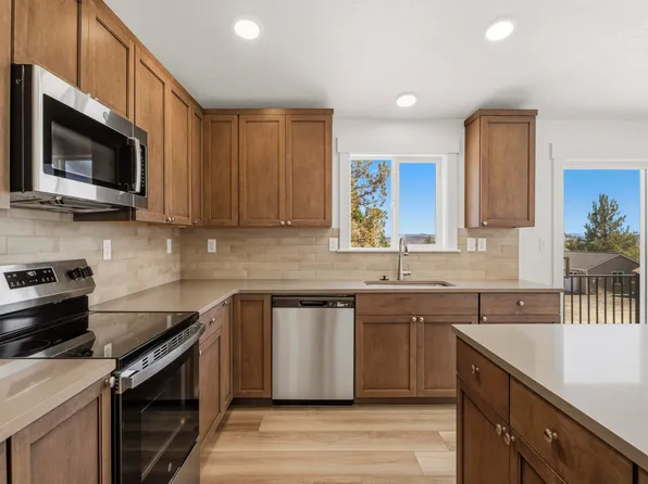 6075 NW Elliott St, Prineville, OR 97754