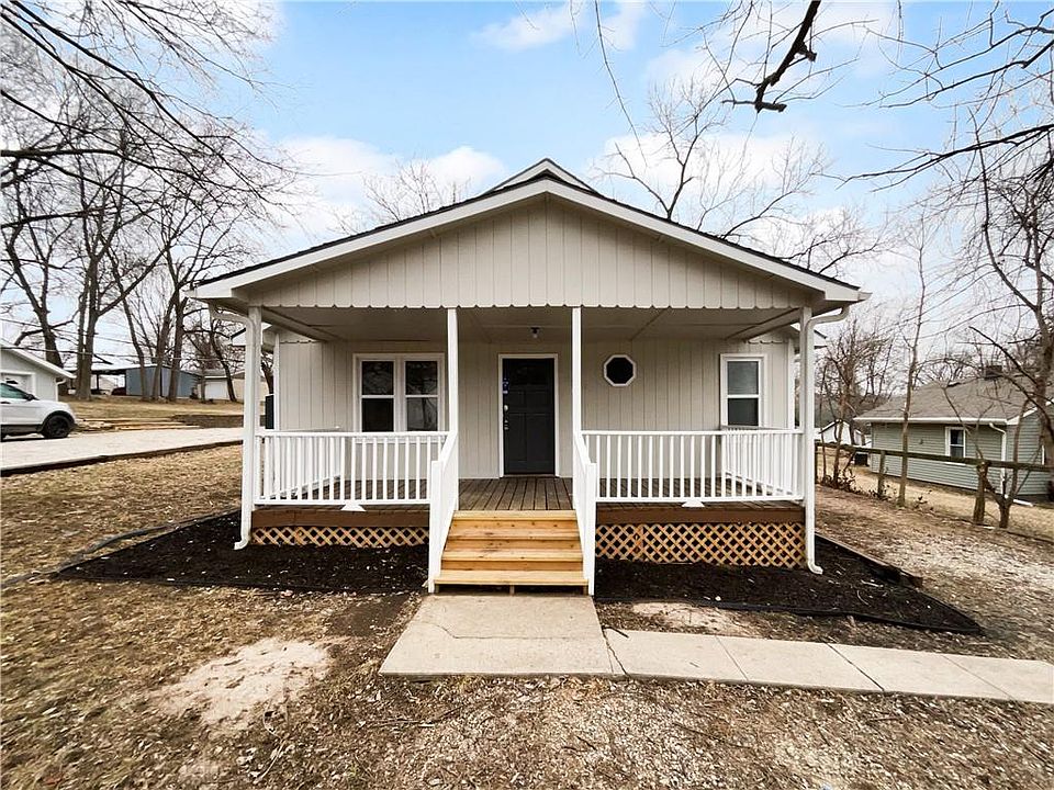 1st image of 8437 Greeley Ave