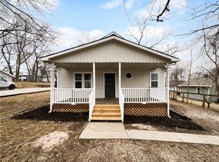 8437 Greeley Ave, Kansas City, KS 66109