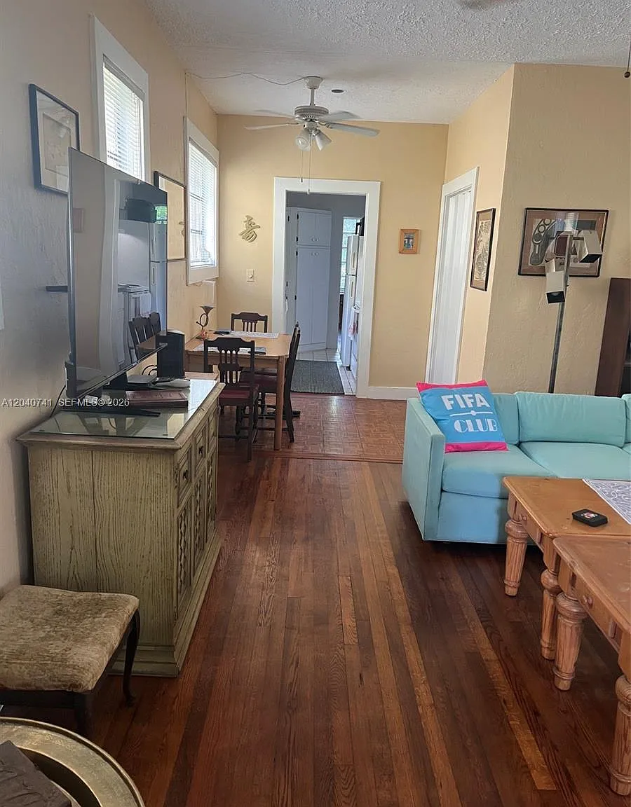 Coral Gables Granada Sec — Photo 2