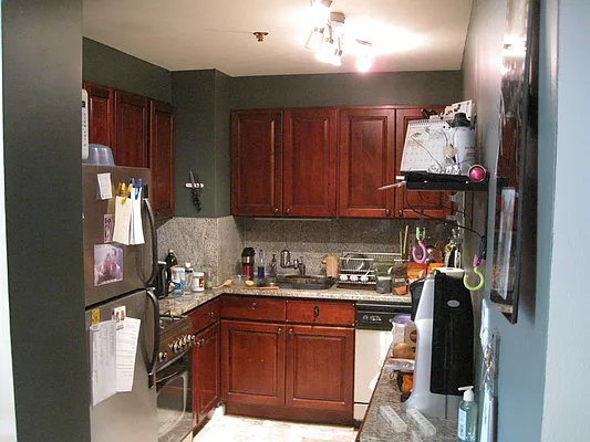 Rented by 18 REALTY | media 2