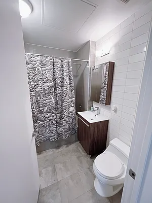 Rented by Keller Williams NYC | media 25