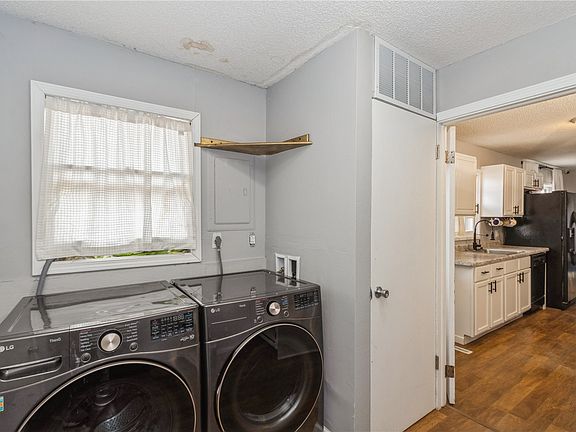 4th image of 281 Jacolyn Dr NW