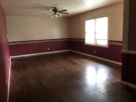 4th image of 306 Creekview Dr