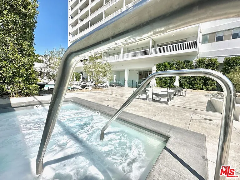999 N Doheny Dr #904 — Photo 19
